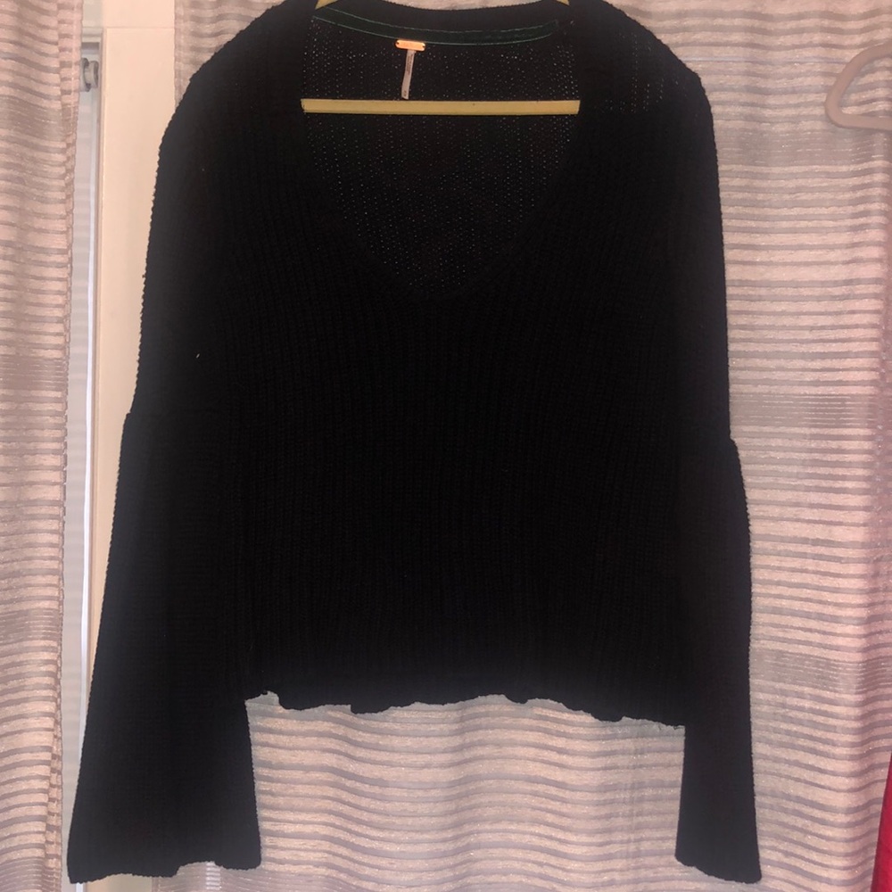 FREE PEOPLE BELL SLEEVE SWEATER